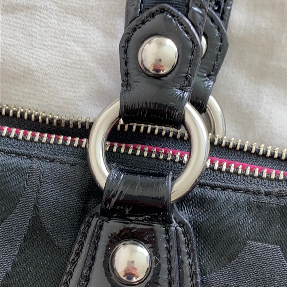 SOLD Coach Poppy Shoulder Bag “Like New” - Picture 6 of 11